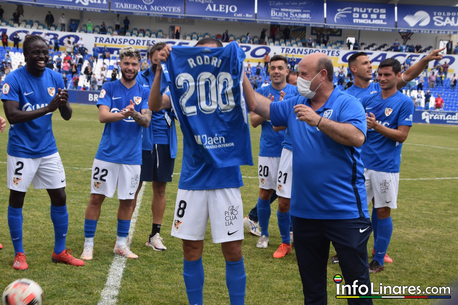 El Linares Deportivo Campeón De Segunda División B Gracias A Su Triunfo ...